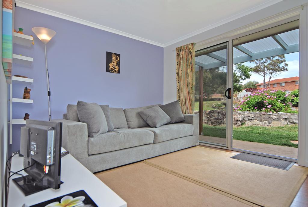Marazul Best Deal - Stone Bathtub, Wifi, Functional - Mandarins And Lemons When Available Vincentia Camera foto
