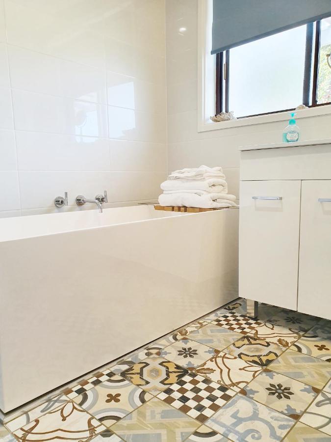 Marazul Best Deal - Stone Bathtub, Wifi, Functional - Mandarins And Lemons When Available Vincentia Esterno foto
